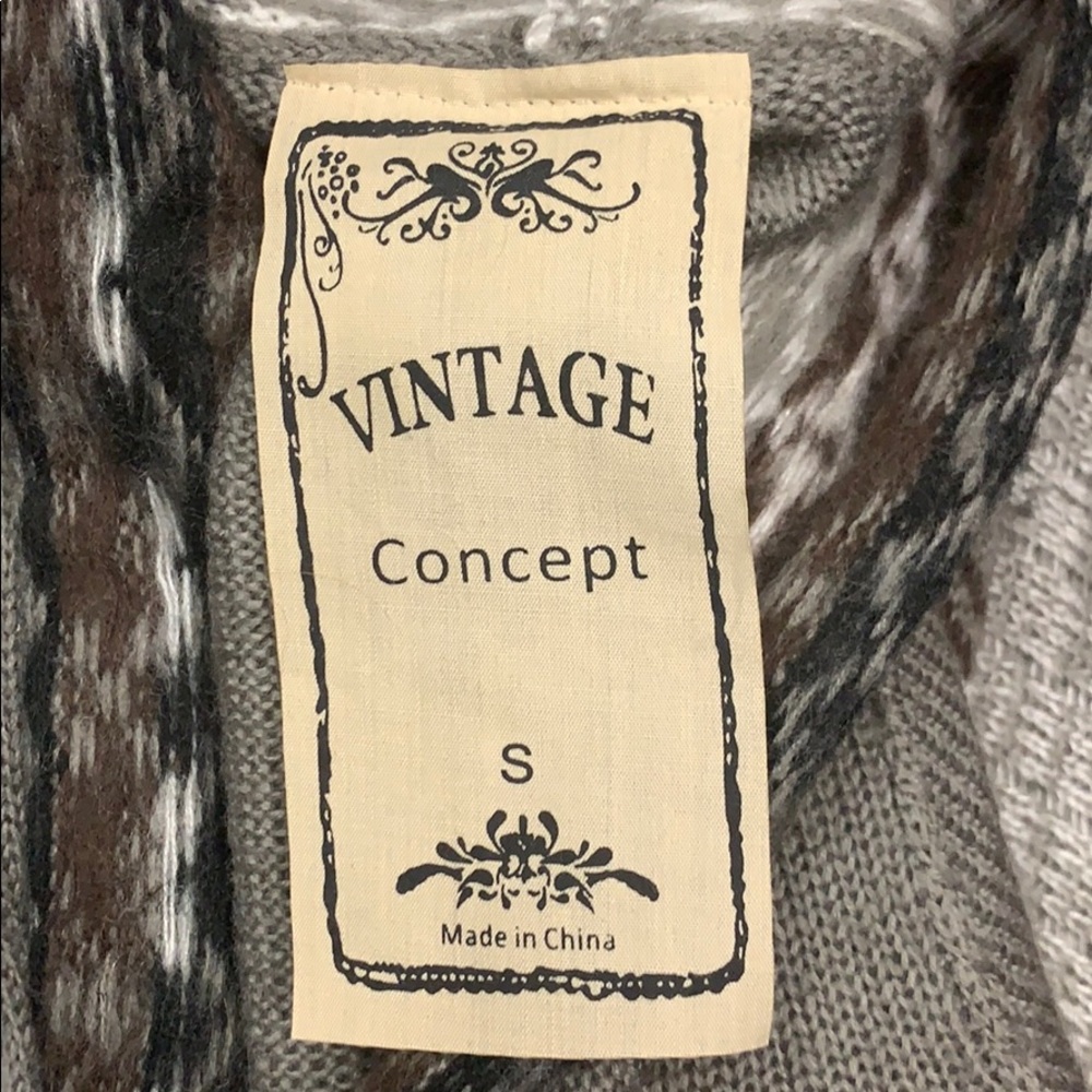 Sweater - Picture 5 of 5